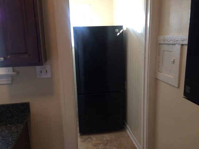 Foto del edificio - 44 N Spring Ave