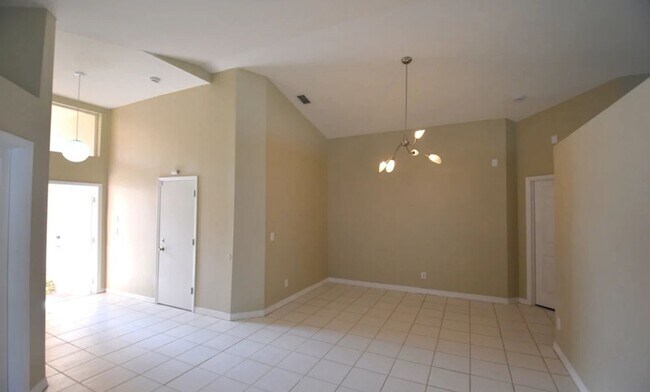 Foto del edificio - 614 Maple Row