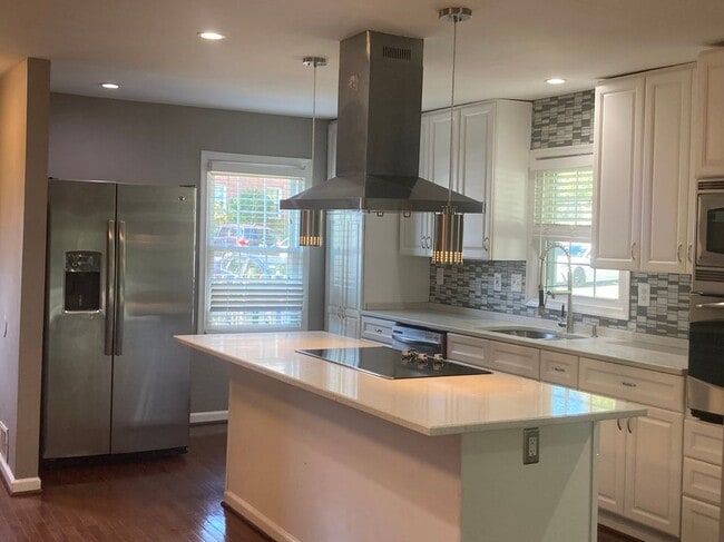 Building Photo - 16611 Geddy Ct