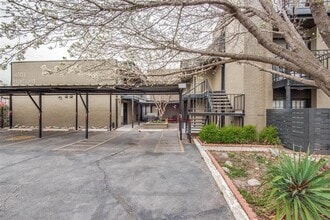 Building Photo - 4301 Hartford St