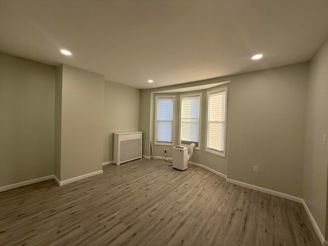 Foto del edificio - 329 36th St