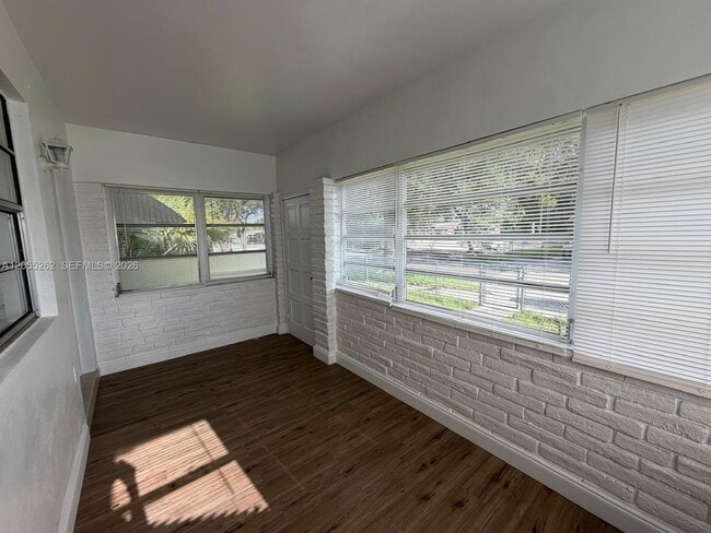 Building Photo - 890 NW 55th St