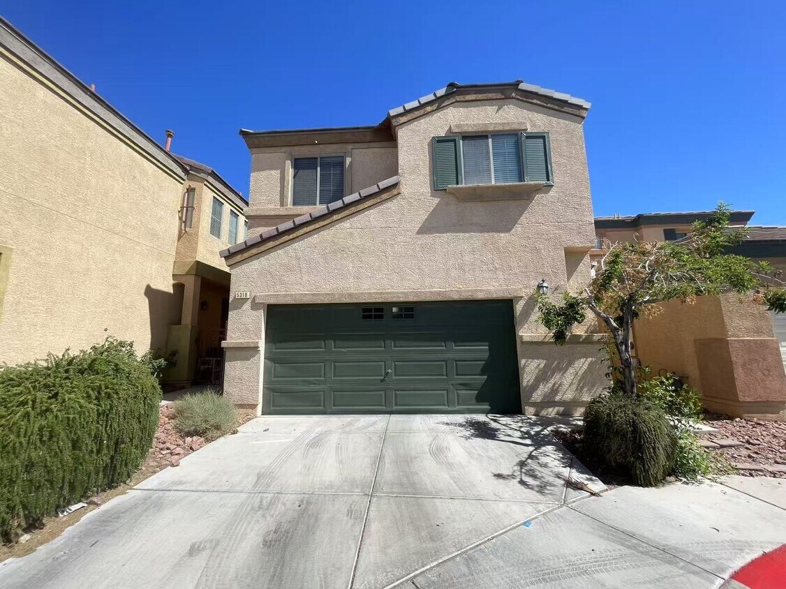 Foto principal - Beautiful 2-story single family home.