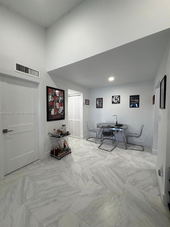 Building Photo - 15560 SW 80th St