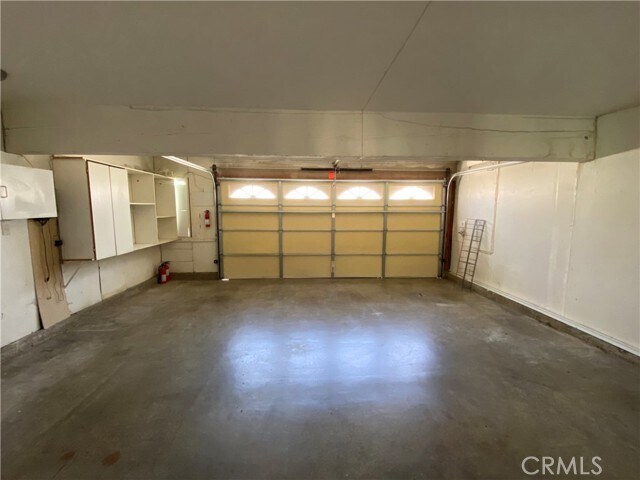 Foto del edificio - 2705 Fairlane Pl