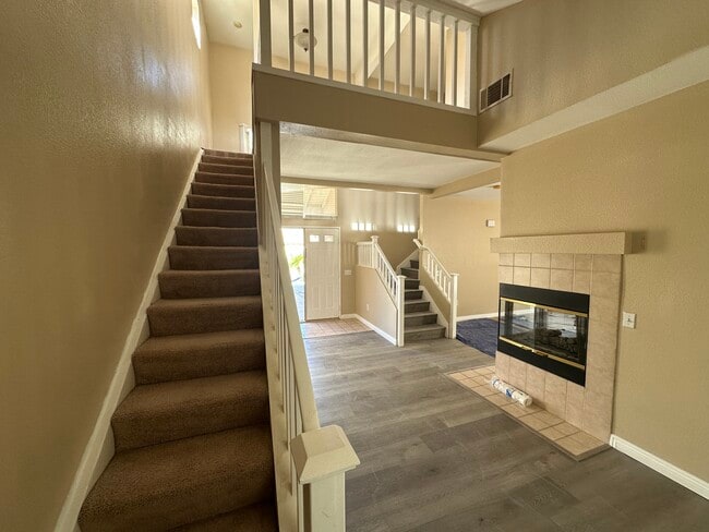 Building Photo - 17203 Ave Del Sol