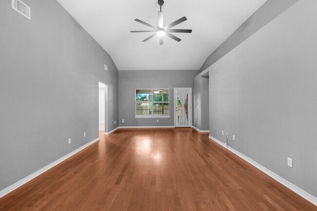 Foto del edificio - 9761 Leeward Way