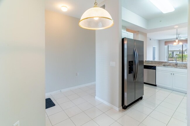Building Photo - Available Now – Annual Rental with Golf Me...