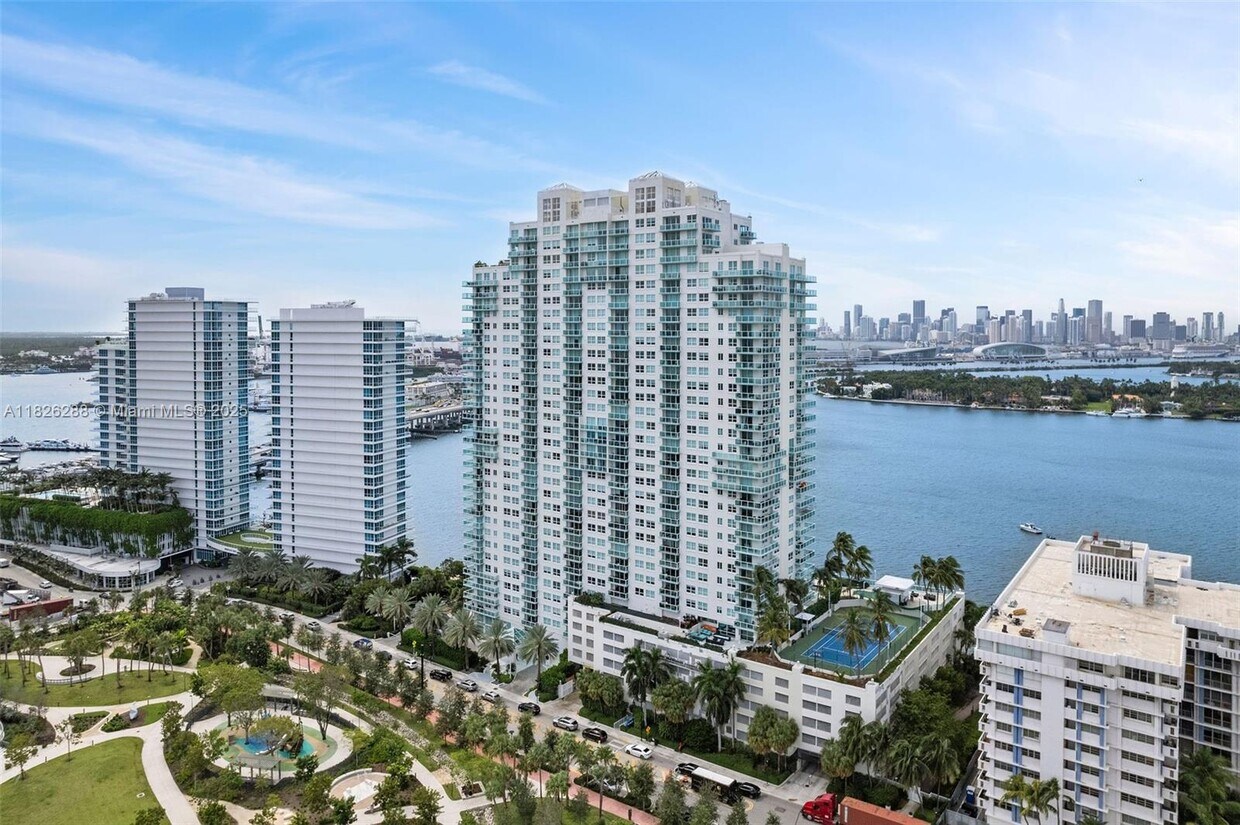 Foto principal - 650 West Ave