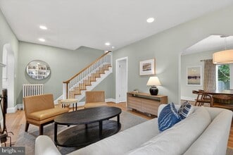 Building Photo - 3005 McKinley St NW