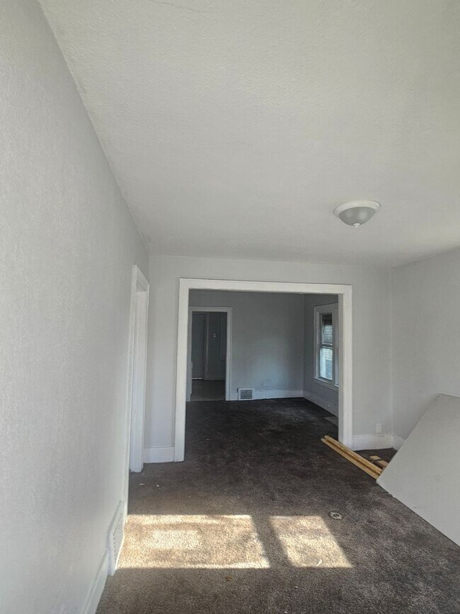 Foto del edificio - 15804 Belden St