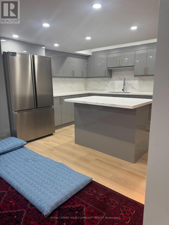 Photo du bâtiment - 8 Slater Mill Pl