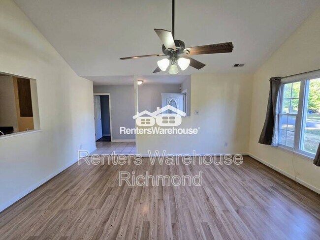 Foto del edificio - 14401 Bermuda Ave