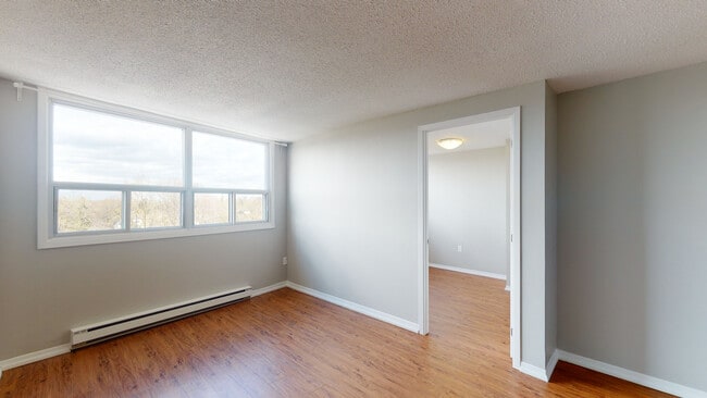 Building Photo - 285 Loretta – The Dowsview