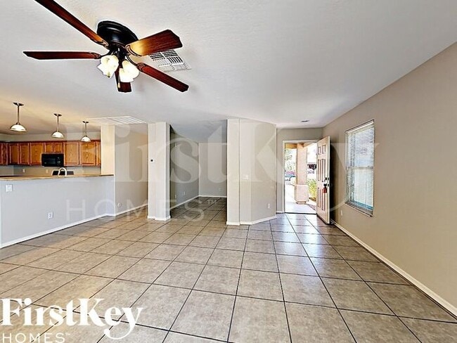 Building Photo - 2050 W Hayden Peak Dr