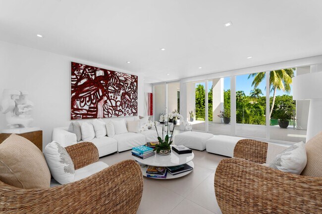 Foto del edificio - 481 S Mashta Dr