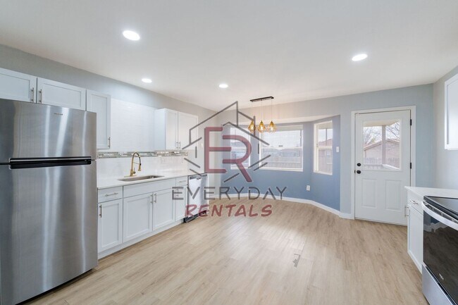 Building Photo - 4506 Windcrest Dr