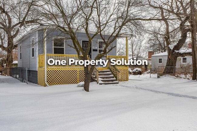 Building Photo - 437 Hovey St