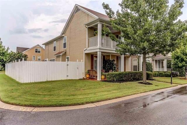 Building Photo - Move-in special half off first full months...