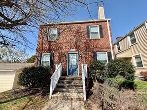 Building Photo - 2300 Fontaine Ave