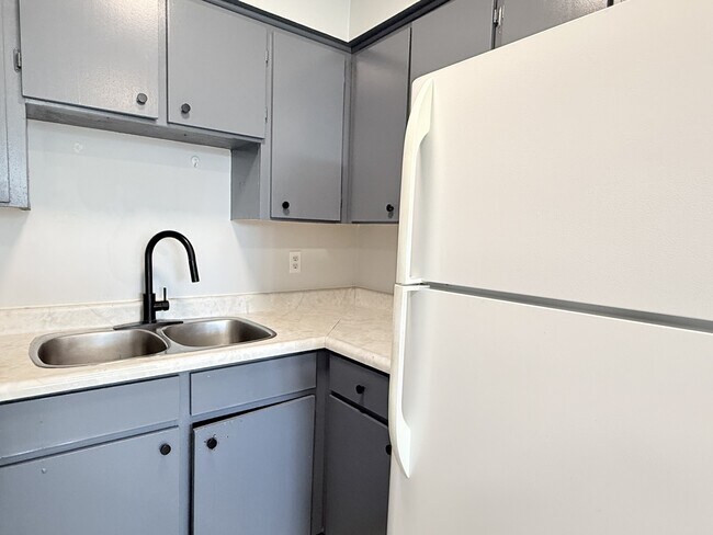 Photo du bâtiment - 591 Wellington Ave