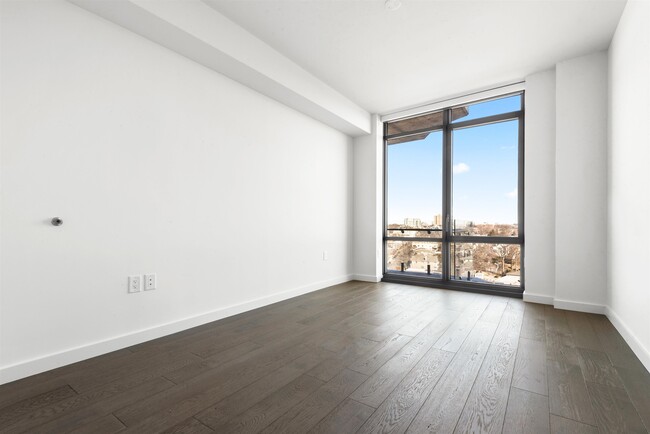 Building Photo - 300 Adolphus Ave