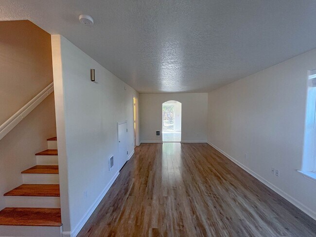 Foto del edificio - Charming SE Portland Home in a Central, Accessible Location