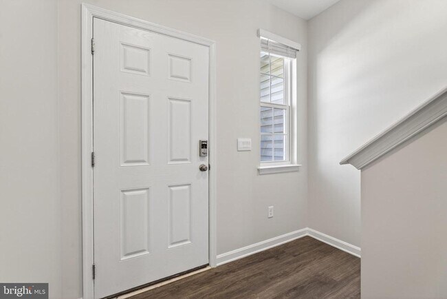 Foto del edificio - 183 Caterpillar Dr