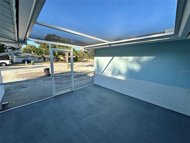 Foto del edificio - 6213 33rd Ave Cir W