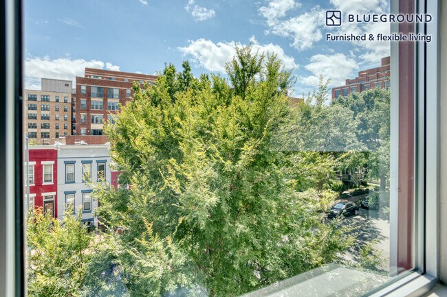 Foto del edificio - 318 I St NE