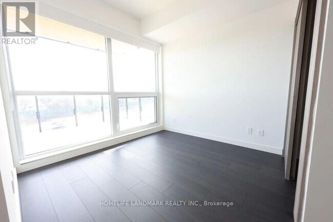 Building Photo - 27 McMahon Dr