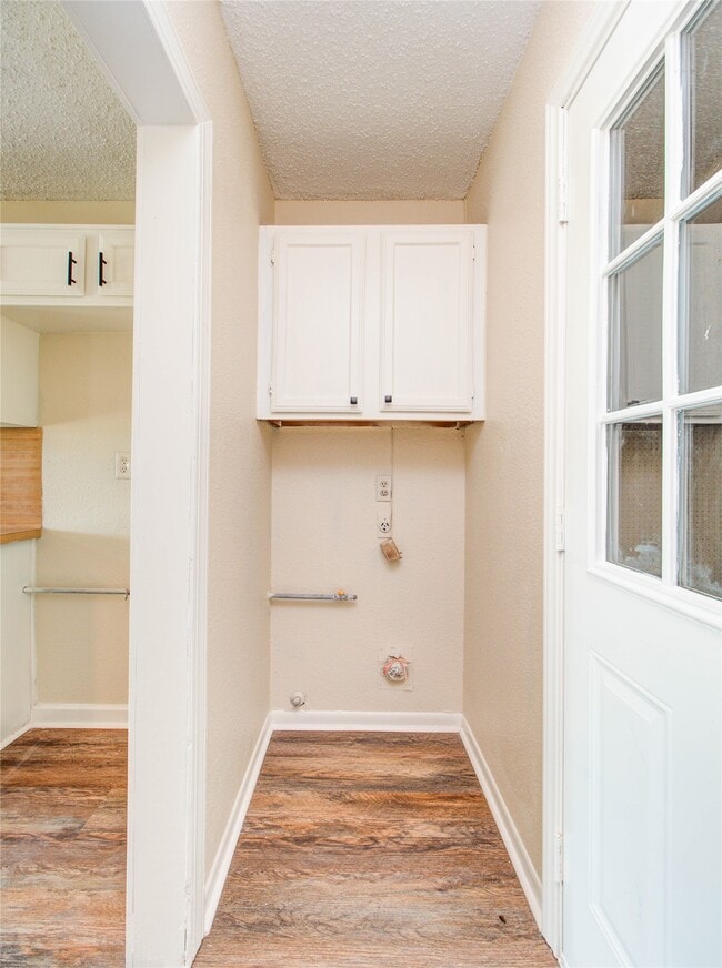 Building Photo - 3307 E Heatherock Cir