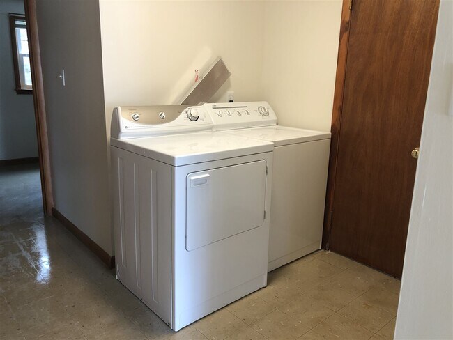 Foto del edificio - 913 Rockland Ave