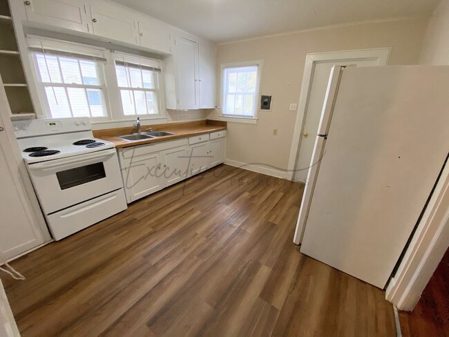 Building Photo - 2 bedroom home in Iowa, LA