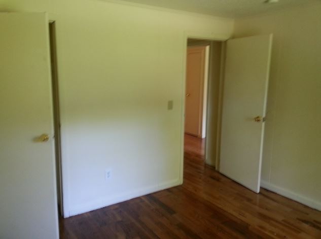 Bedroom - Read Street Apartments