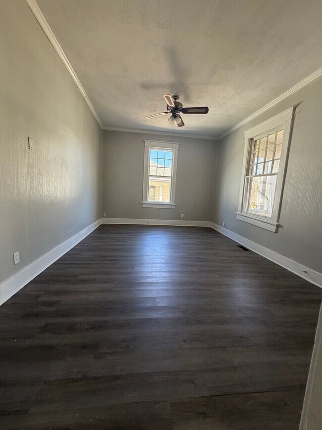 Foto del edificio - 150 Arlington Ave