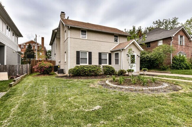 Foto del edificio - 1128 N Kentucky St