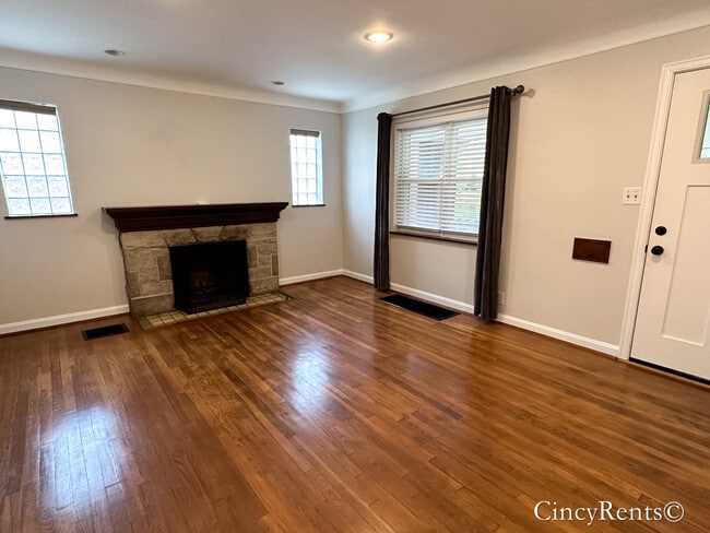 Building Photo - 4117 Paxton Ave