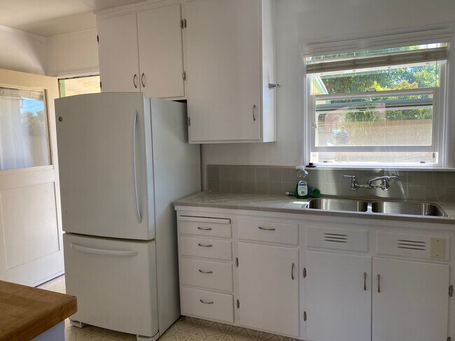 Foto del edificio - Cozy SLO Living: 3-Bedroom Gem with Nice Outdoor Space