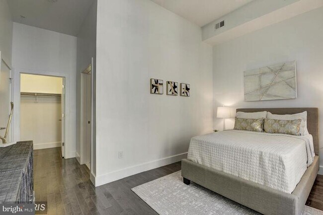 Building Photo - 1767 Lanier Pl NW