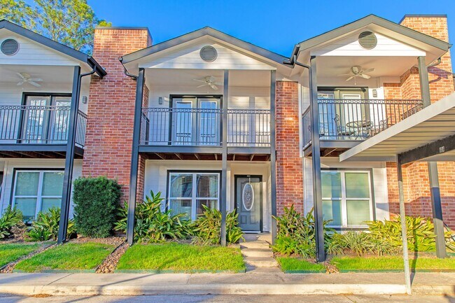 Interior Photo - Roundhill Townhomes