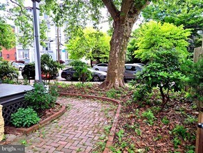 Building Photo - 317 N 33rd St