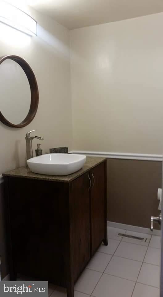 Building Photo - 12818 Beechtree Ln