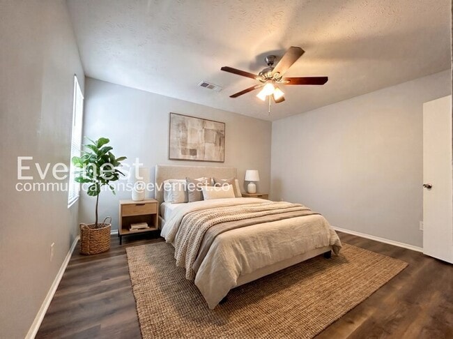 Foto del edificio - 4165 Little Springs Rd