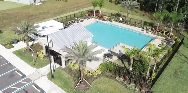 Foto del edificio - 5110 Magnolia Palm Dr