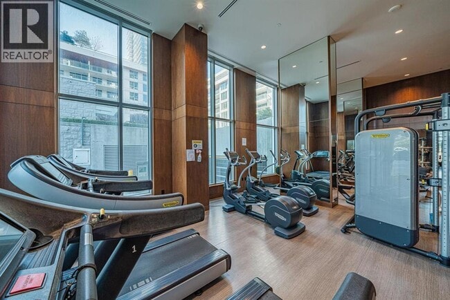 Building Photo - 433 SW Marine Dr