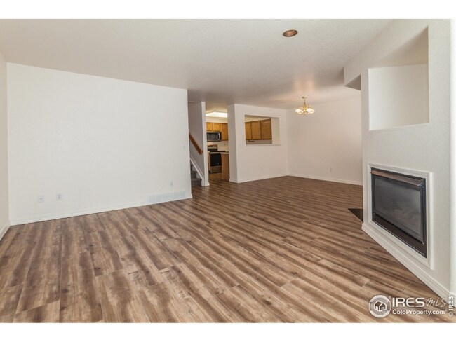 Foto del edificio - 2502 Timberwood Dr