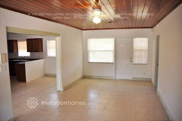 Foto del edificio - 2808 4th St E