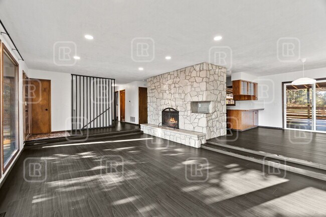 Foto del edificio - 36658 E Hayden Lake Rd
