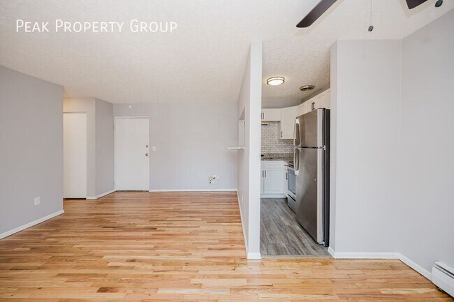 Foto del edificio - 6300 Montgomery Rd